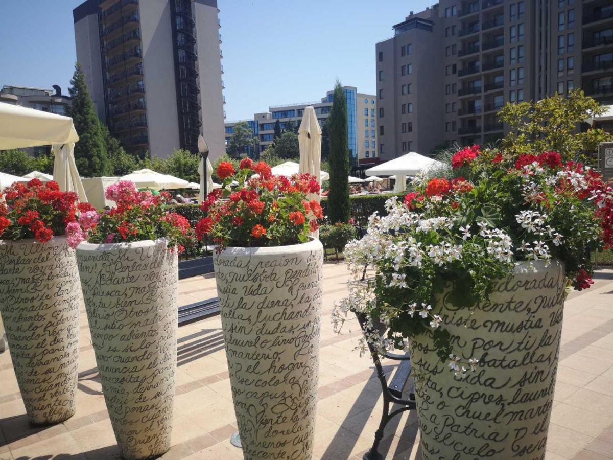 Royal Beach Apartment Barcello B Sunny Beach Buitenkant foto