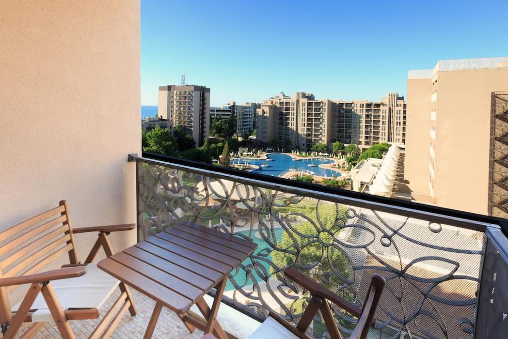 Royal Beach Apartment Barcello B Sunny Beach Buitenkant foto